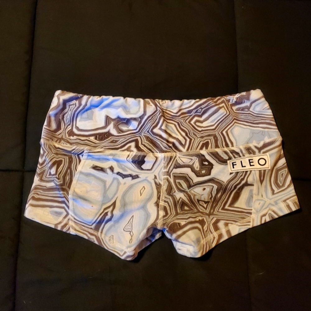 FLEO shorts